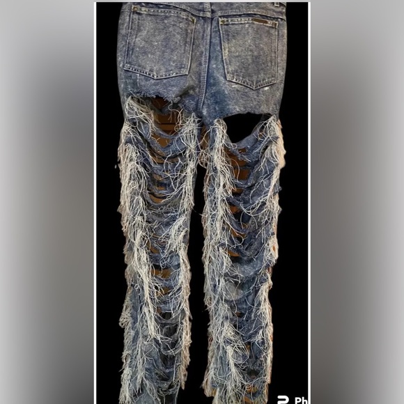 Vintage 80’s Distressed Shredded Ripped Blue Denim High Waist Acid Jeans 32 X 34 - Picture 4 of 6
